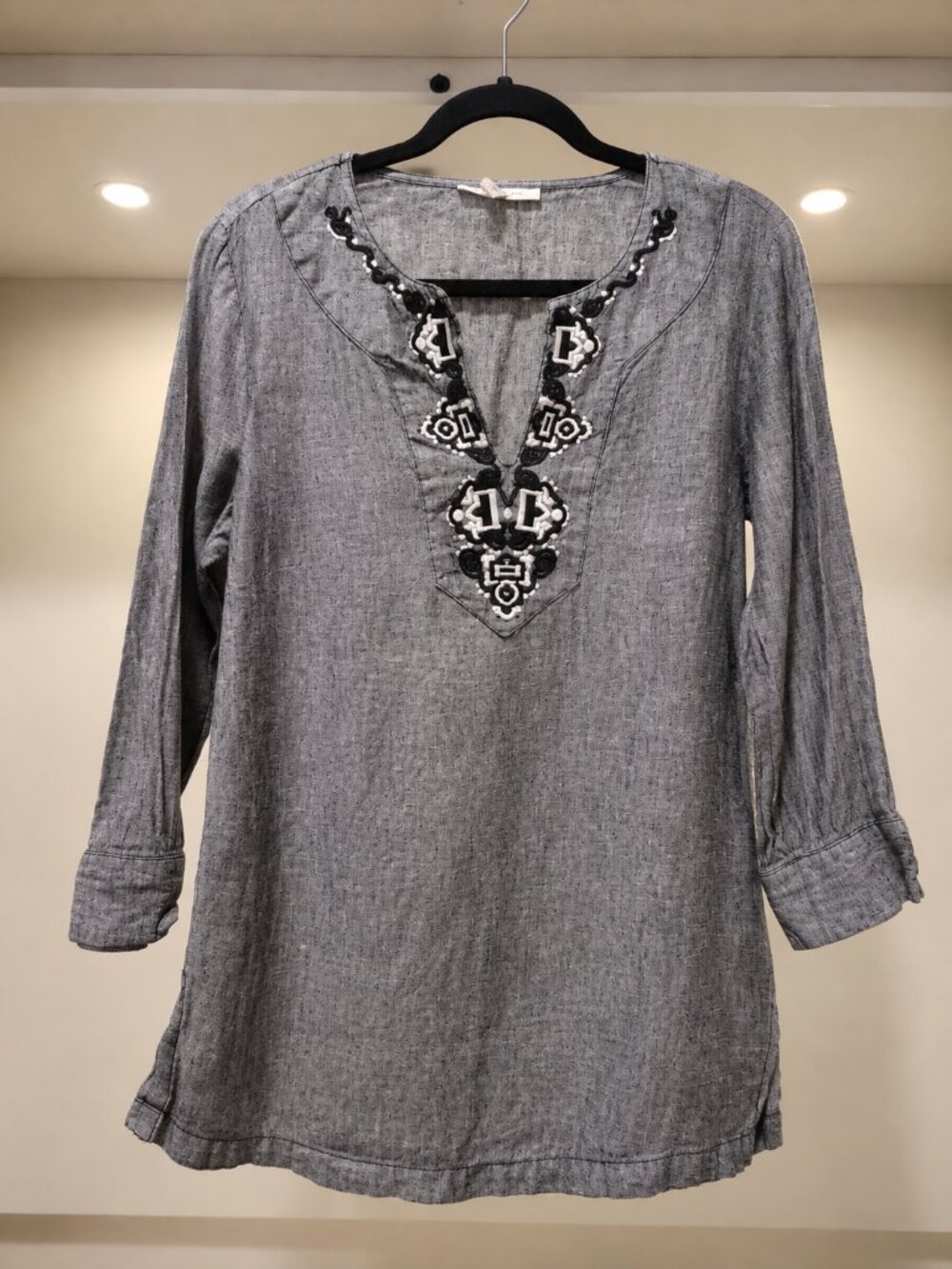 100% Linen Embroidered Split Neck Tunic Blouse
